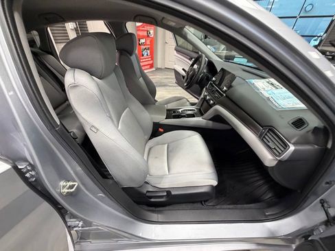 Used 2020 Honda Accord Hybrid image 38