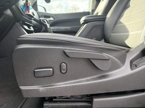 Used 2022 GMC Canyon AT4 w/ Trailering Package image 26