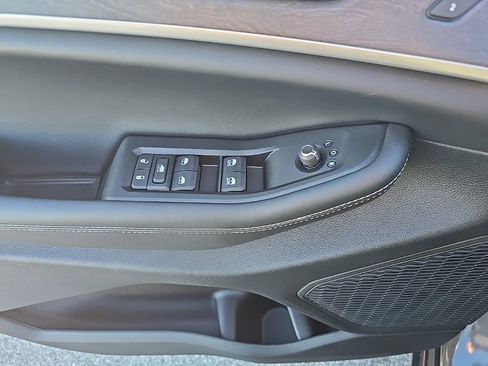 New 2025 Jeep Grand Cherokee Limited image 19