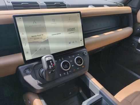 New 2026 Land Rover Defender 110 X-Dynamic SE AWD/4WD image 11