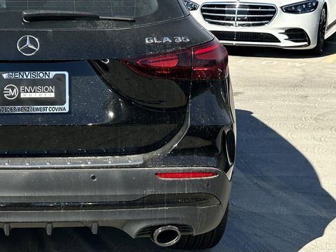 New 2025 Mercedes-Benz GLA 35 AMG 4MATIC image 10