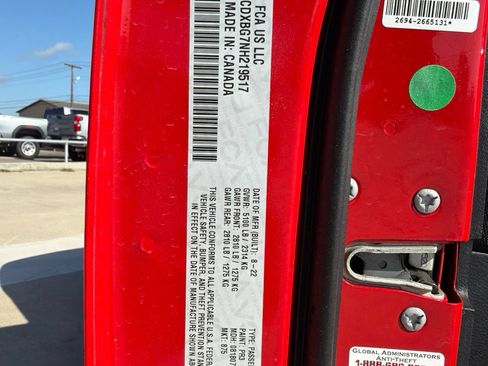 Used 2022 Dodge Charger SXT RWD image 38