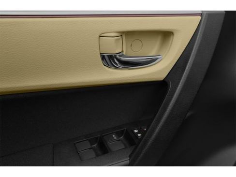 Used 2015 Toyota Corolla LE image 21