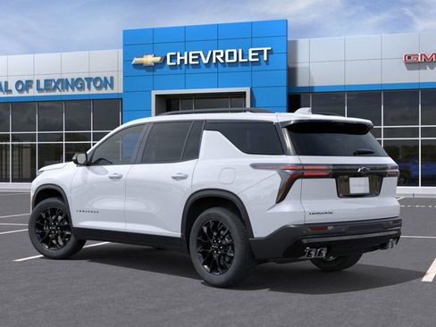 New 2026 Chevrolet Traverse LT w/ Midnight/Sport Edition image 3