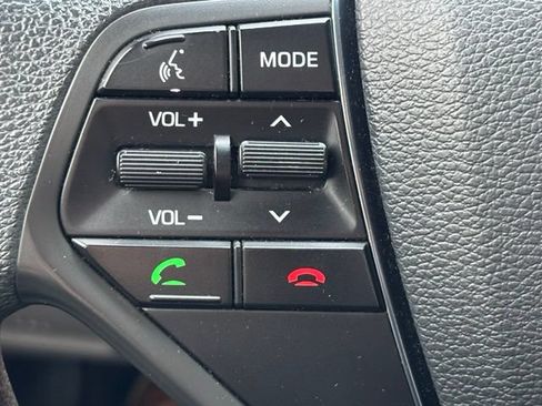 Used 2015 Hyundai Sonata SE w/ Option Group 09 FWD image 7
