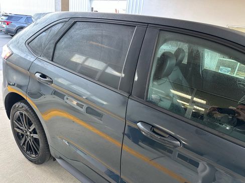 Used 2024 Ford Edge ST-Line w/ Class II Trailer Tow Package image 10