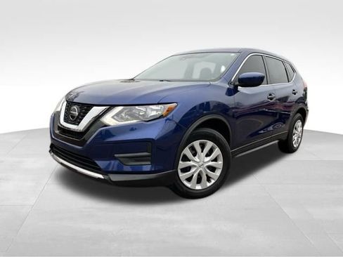 Used 2020 Nissan Rogue S image 1