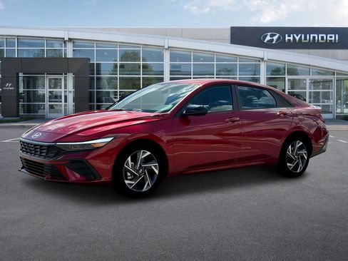 New 2025 Hyundai Elantra Sport FWD image 2