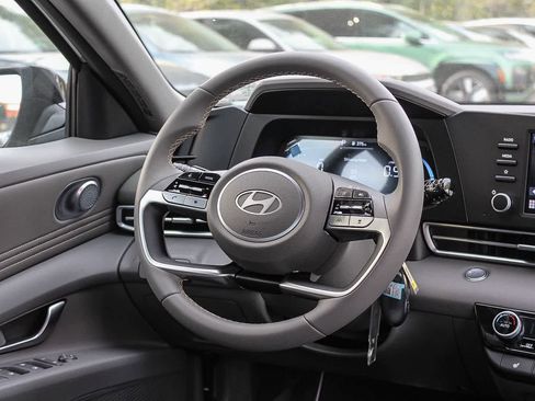 New 2026 Hyundai Elantra SEL Sport FWD image 21