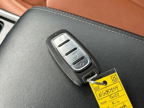 Used 2022 Kia Sorento SX Prestige w/ Rust Color Package AWD/4WD image 18