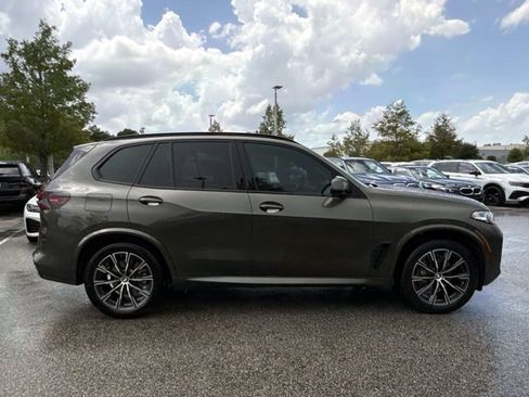 Used 2024 BMW X5 sDrive40i w/ M Sport Package RWD image 2