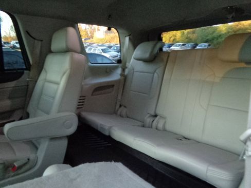 Used 2015 GMC Yukon Denali w/ Touring Package image 19