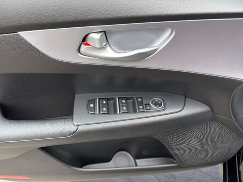 Used 2024 Kia Forte LXS FWD image 23