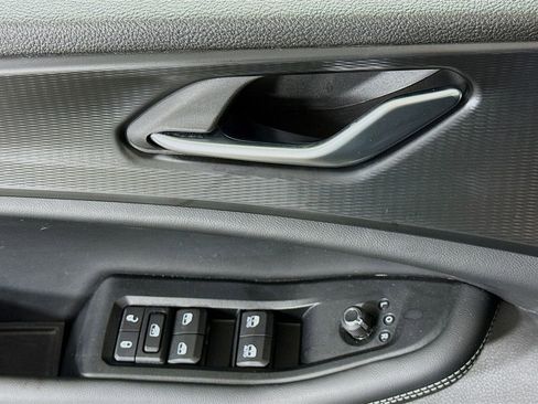 Used 2023 Jeep Grand Cherokee Altitude image 23