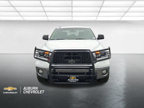 Used 2010 Toyota Tundra 4x4 CrewMax image 8
