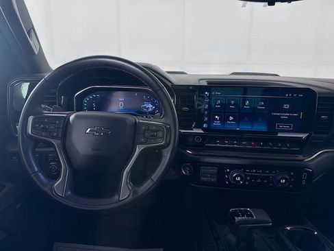 Used 2023 Chevrolet Silverado 1500 ZR2 w/ Technology Package image 25