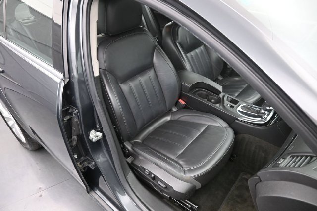 Used 2015 Buick Regal Premium FWD image 11