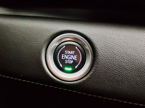 Used 2022 Cadillac Escalade ESV Sport w/ Touring Package AWD/4WD image 23