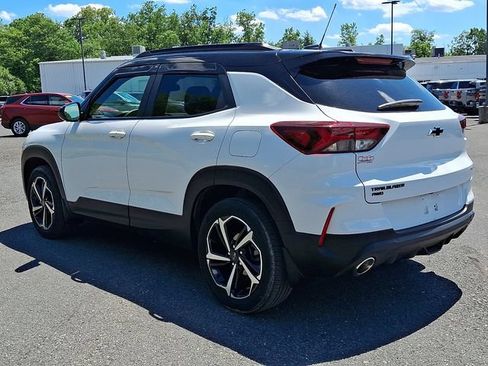 Certified 2023 Chevrolet TrailBlazer RS w/ Sun and Liftgate Package AWD/4WD image 4