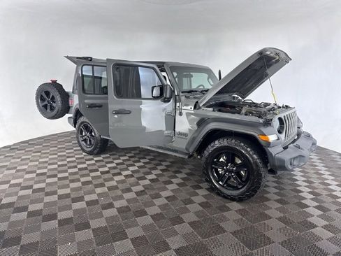 Used 2021 Jeep Wrangler Unlimited Sport image 12