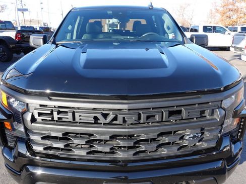 Used 2023 Chevrolet Silverado 1500 Custom w/ LPO, Dark Essentials Package image 7