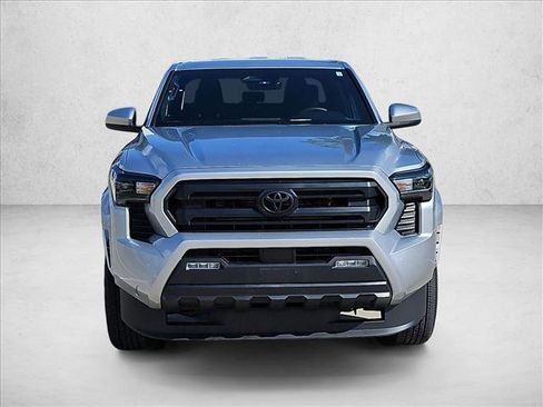 Used 2025 Toyota Tacoma SR5 AWD/4WD image 2