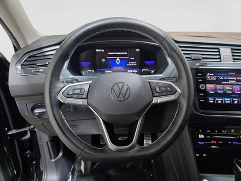Certified 2023 Volkswagen Tiguan SE AWD/4WD image 15