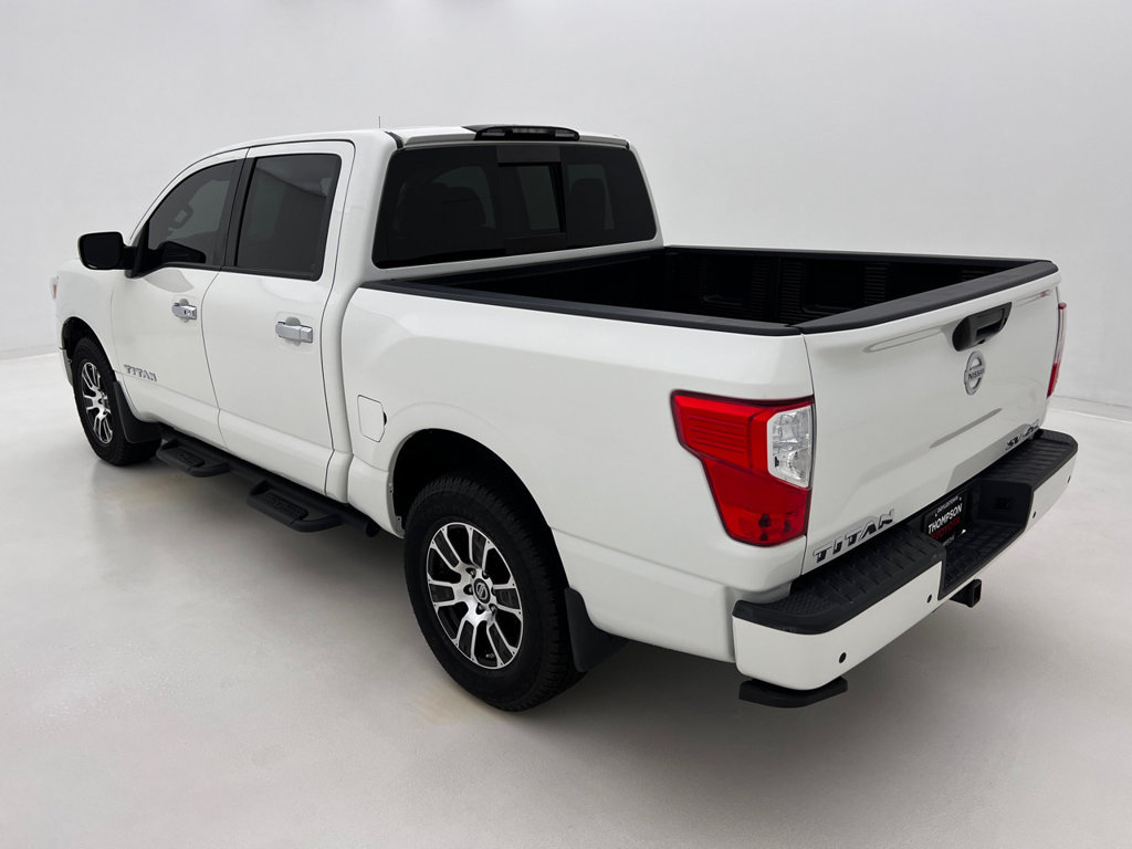 Used 2021 Nissan Titan SV w/ SV Convenience Package AWD/4WD image 9