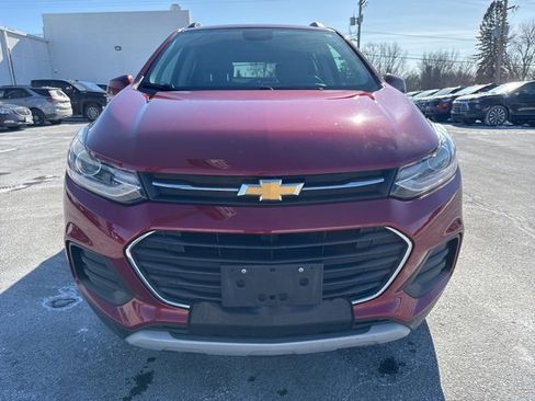 Used 2020 Chevrolet Trax LT w/ Driver Confidence Package image 8
