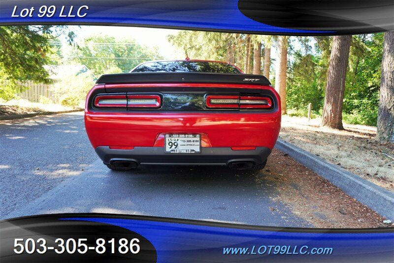 Used 2015 Dodge Challenger SRT Hellcat RWD image 10