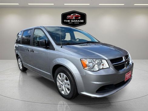 Used 2019 Dodge Grand Caravan SE FWD image 7