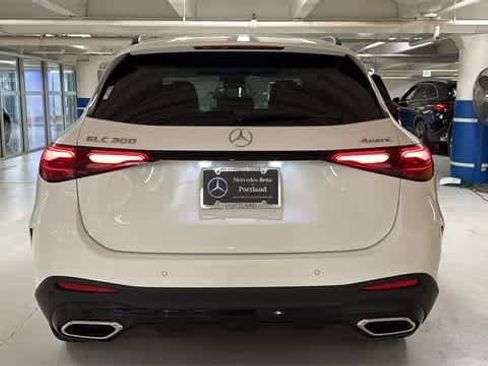 Used 2026 Mercedes-Benz GLC 300 4MATIC image 8