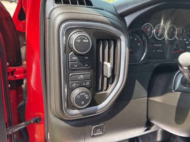 Used 2022 Chevrolet Silverado 3500 LT AWD/4WD image 10