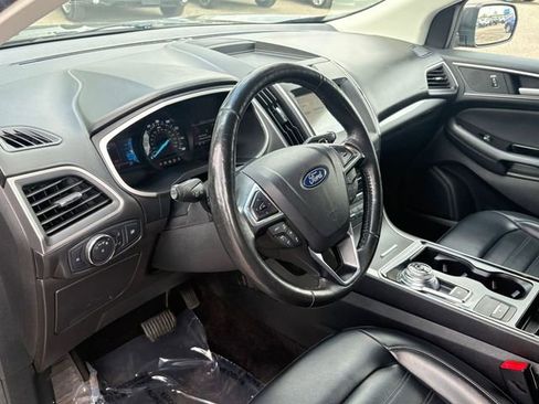 Used 2020 Ford Edge SEL w/ Cold Weather Package AWD/4WD image 11