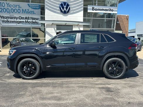 New 2026 Volkswagen Atlas Cross Sport SEL R-Line AWD/4WD image 2