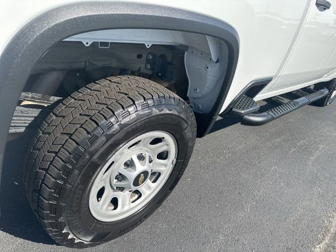 Used 2024 Chevrolet Silverado 3500 W/T image 24