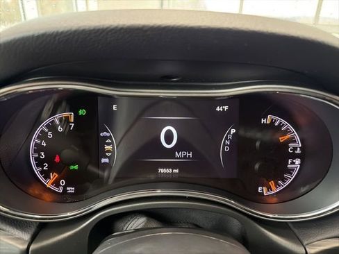 Used 2020 Jeep Grand Cherokee Altitude image 19