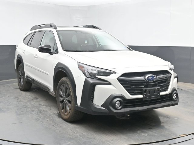 Used 2025 Subaru Outback Onyx Edition AWD/4WD image 2