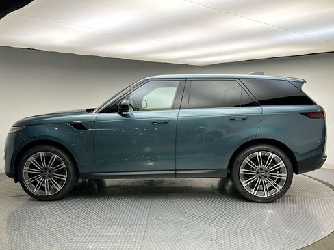 New 2025 Land Rover Range Rover Sport SE AWD/4WD image 2