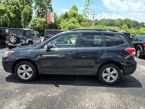 Used 2016 Subaru Forester 2.5i Premium AWD/4WD image 2