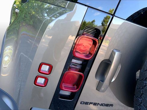 Used 2024 Land Rover Defender 110 S AWD/4WD image 26
