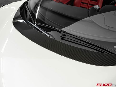 Used 2021 Ferrari F8 Tributo RWD image 12