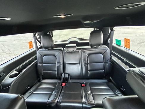 Used 2019 Lincoln Navigator L Reserve AWD/4WD image 17