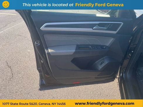 Used 2023 Volkswagen Atlas Cross Sport SEL AWD/4WD image 12