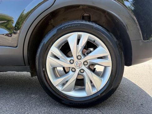 Used 2024 Buick Encore GX Preferred w/ Comfort Package FWD image 14