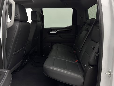 Used 2025 GMC Sierra 1500 SLT AWD/4WD image 25
