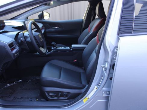 Used 2026 Toyota Prius Plug-In Hybrid image 28