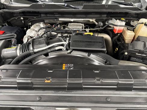 Used 2023 Chevrolet Silverado 2500 LT image 12