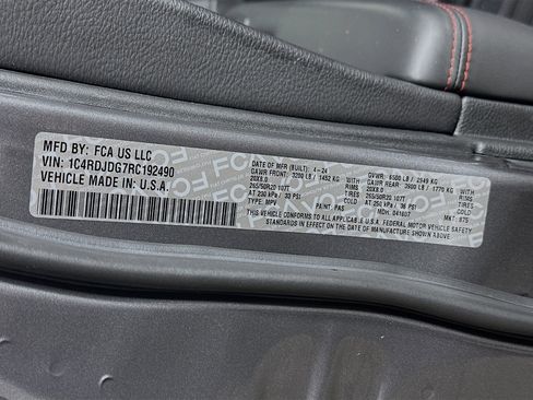 Used 2024 Dodge Durango GT image 33