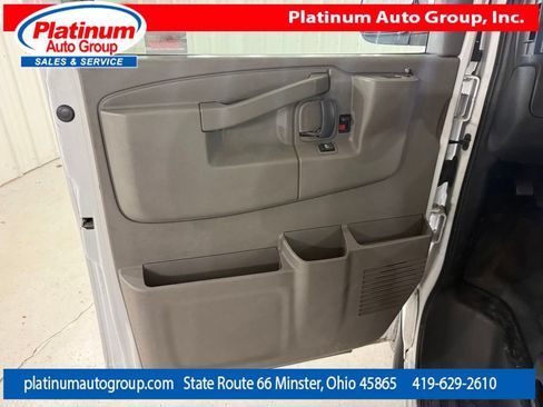 Used 2018 Chevrolet Express 3500 Extended w/ Driver Convenience Package RWD image 27